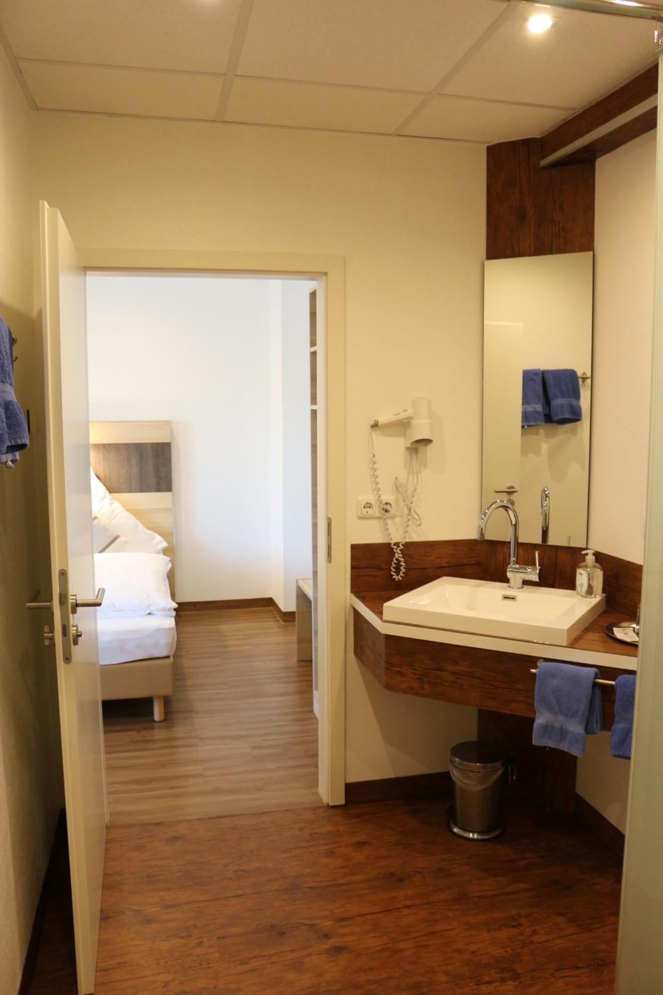 Hotel Baldus دلمنهورست الغرفة الصورة